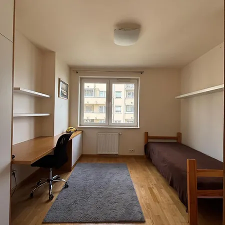 Apartament 94m2 Z Widokiem Na - 4 Pokoje, 2 łazienki, 2 Balkony, Garaż