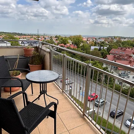 94m2 Z Widokiem Na - 4 Pokoje, 2 łazienki, 2 Balkony, Garaż Apartament